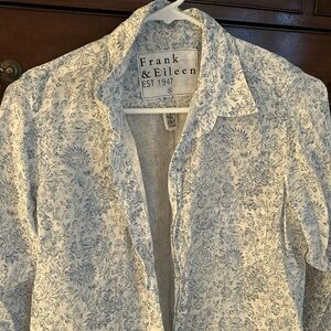 Frank & Eileen linen button down
